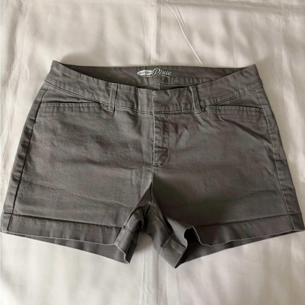 Old Navy The Pixie Gray Khaki Shorts